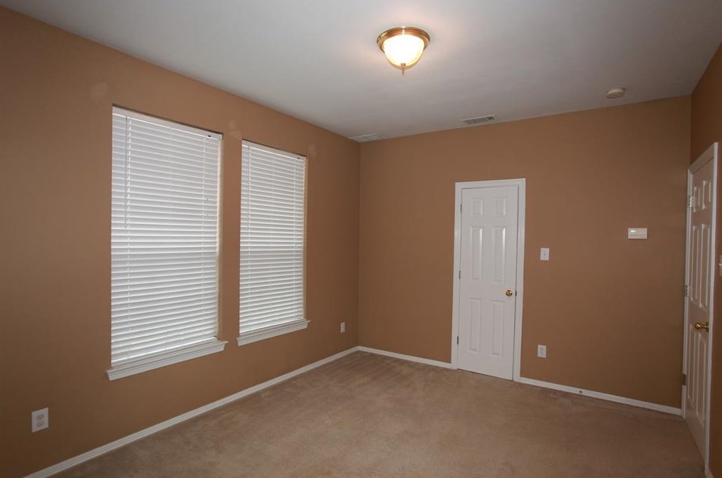 3145 Irvine Dr, Carrollton, TX 75007