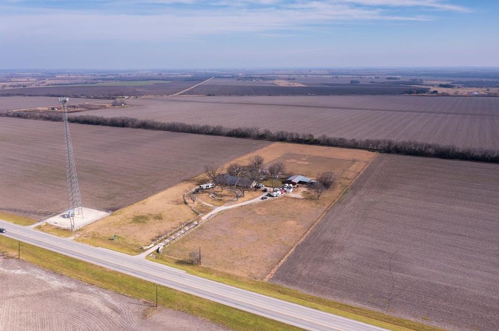 11001 S State Hwy 95, Taylor, TX 76574