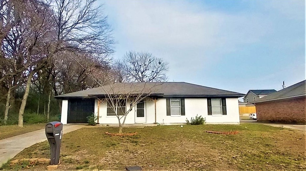 701 S Valentine Dr, Sherman, TX 75090