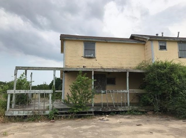 1542 Newton Rd, Ferris, TX 75125