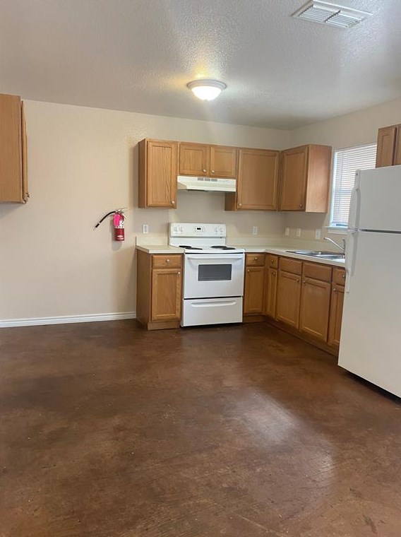 116 Batterson St, Cleburne, TX 76031