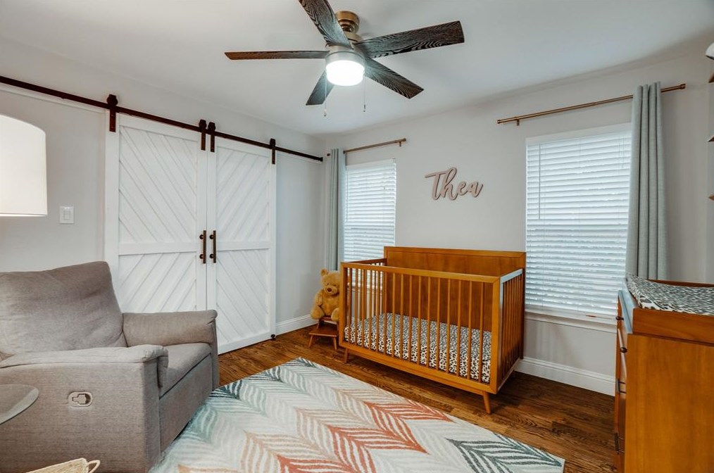 10406 Royal Clb Ln, Dallas TX 75229-5048 exterior