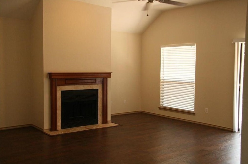 8910 Pine Forest Dr, Rowlett, TX 75088