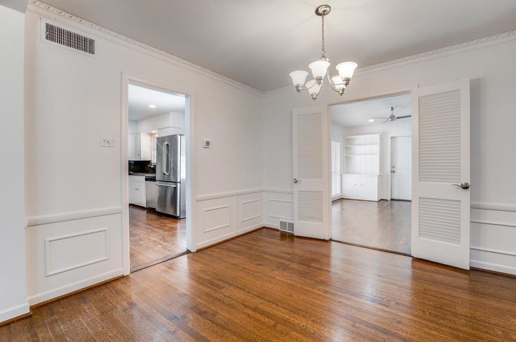 7402 Marquette St, Dallas TX  75225-4519 exterior