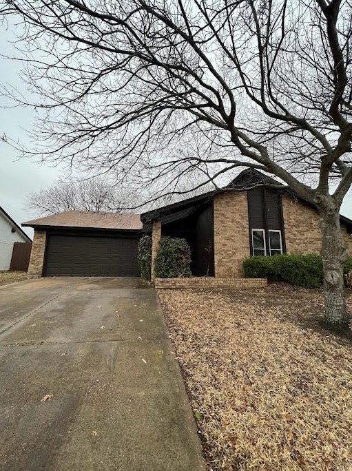 7812 Pebblebrook Dr, Fort Worth, TX 76148