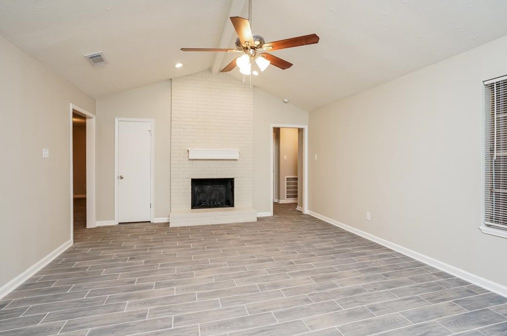2614 Rolling Glen Dr, Spring TX  77373-3180 exterior