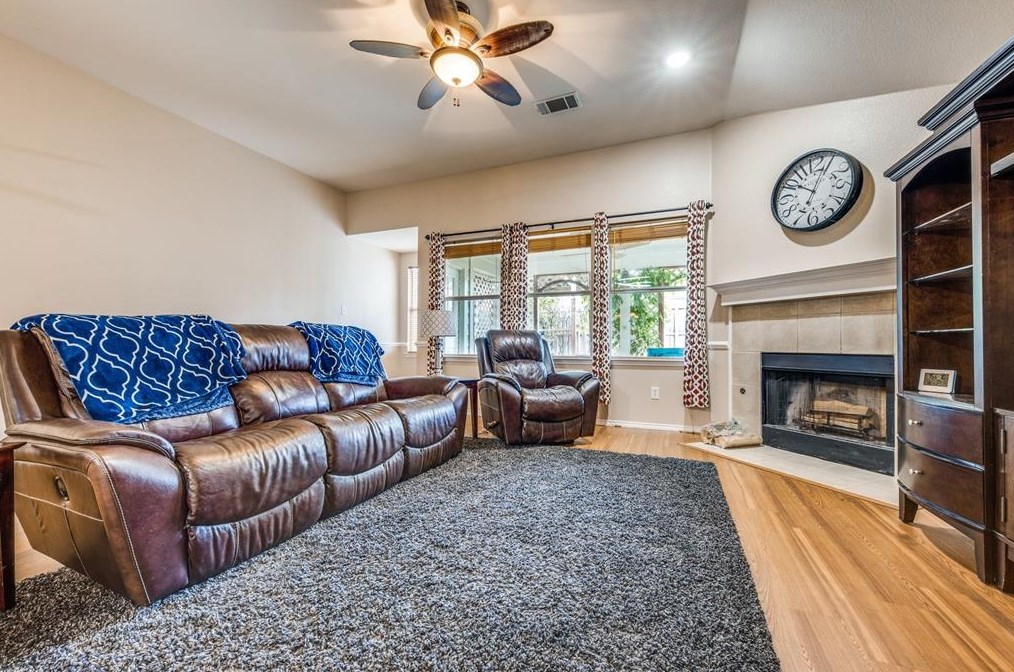 427 Sugarberry Ln, Rockwall, TX 75087