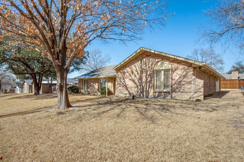 6631 Orangewood Dr, Dallas, TX 75248
