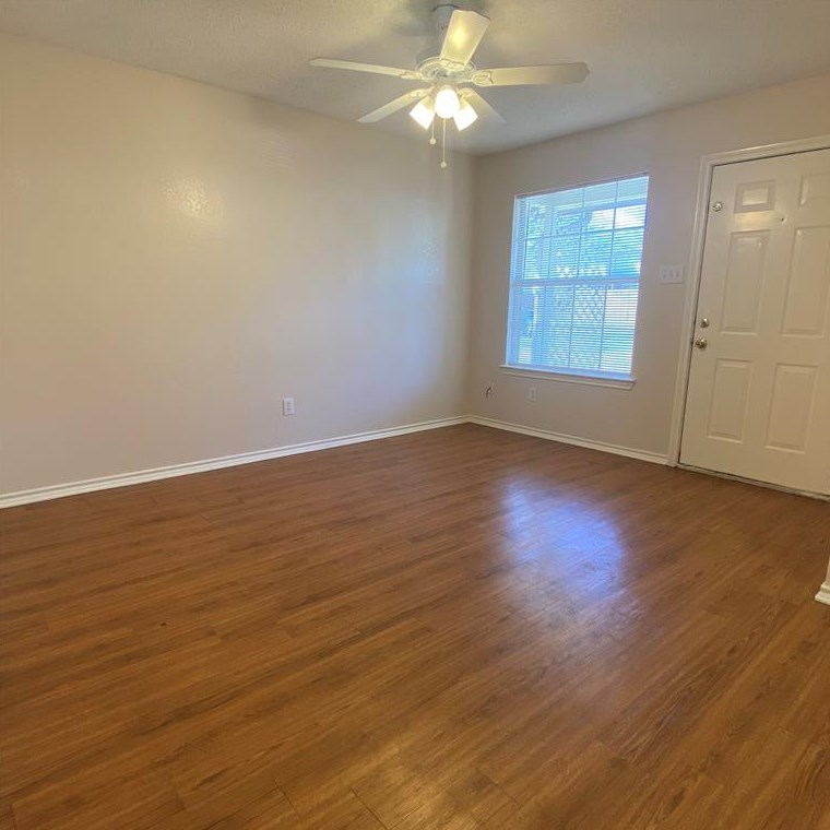 620 N Jackson St, Waxahachie, TX 75165