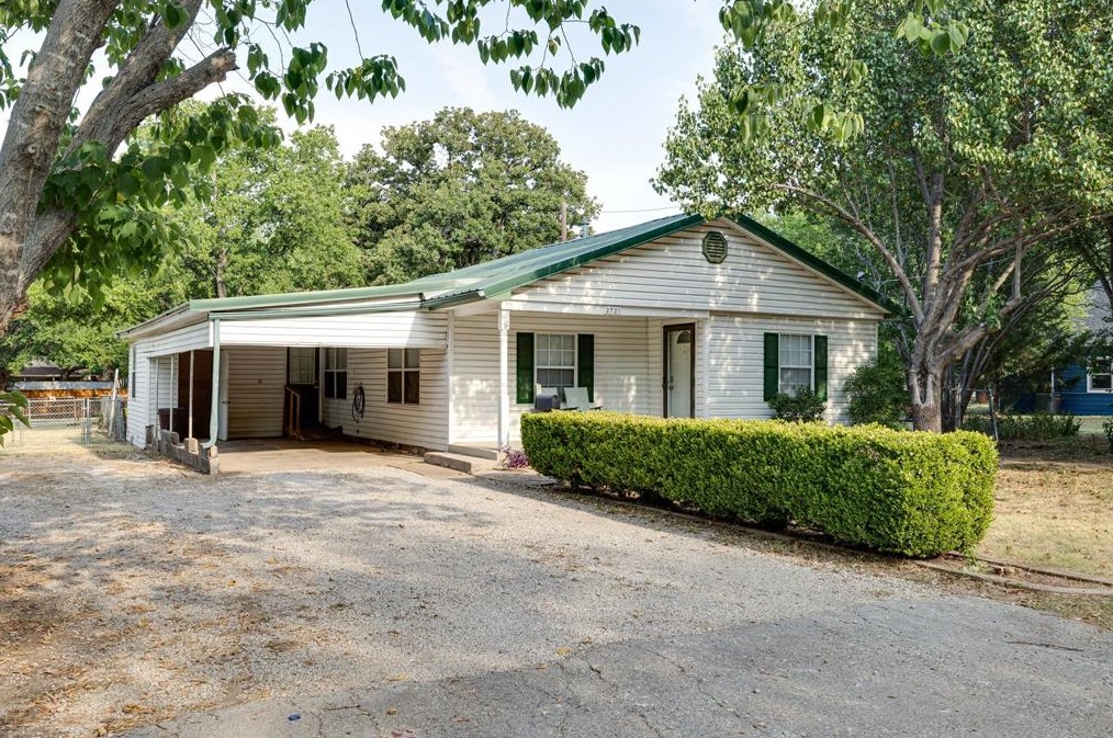 2721 Haley Ave, Fort Worth, TX 76117