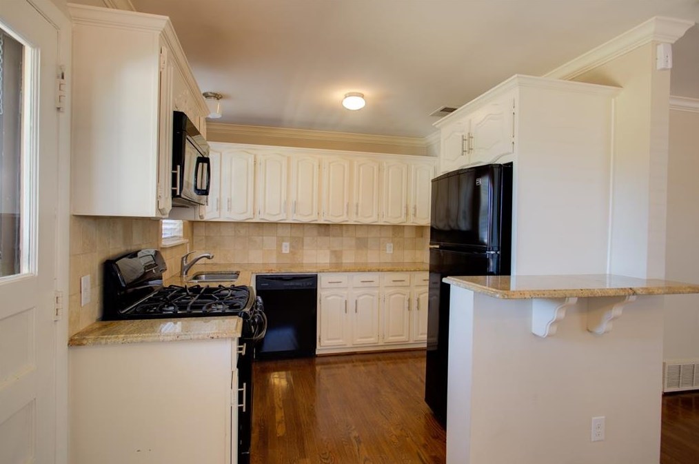 934 Bridget Ln, Dallas, TX 75218