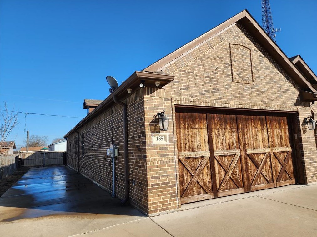 135 Chris Dr, Rockwall, TX 75032