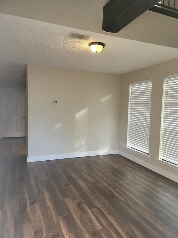 809 E Pioneer Dr, Irving, TX 75061