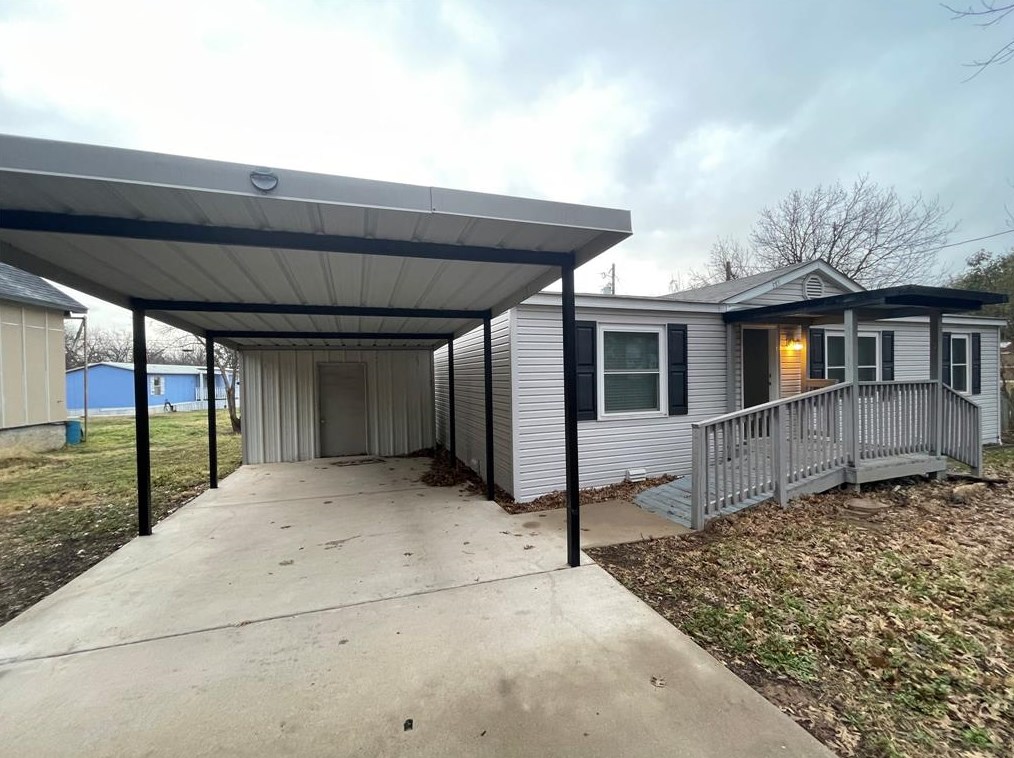 3701 Montego Blvd, Granbury, TX 76049