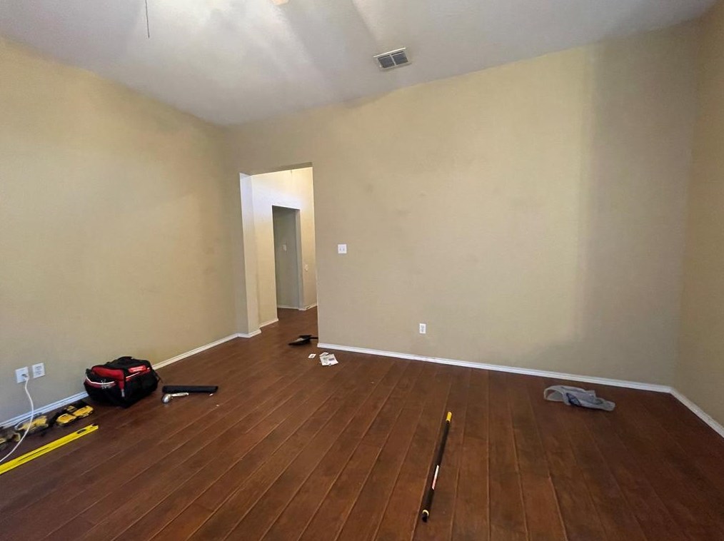 221 Sardius Blvd, Granbury, TX 76049