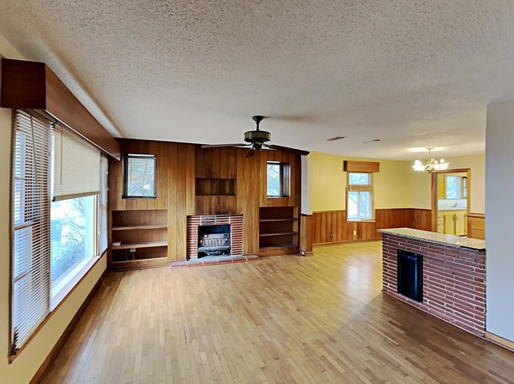 2557 Wabash Ave, Fort Worth, TX 76109