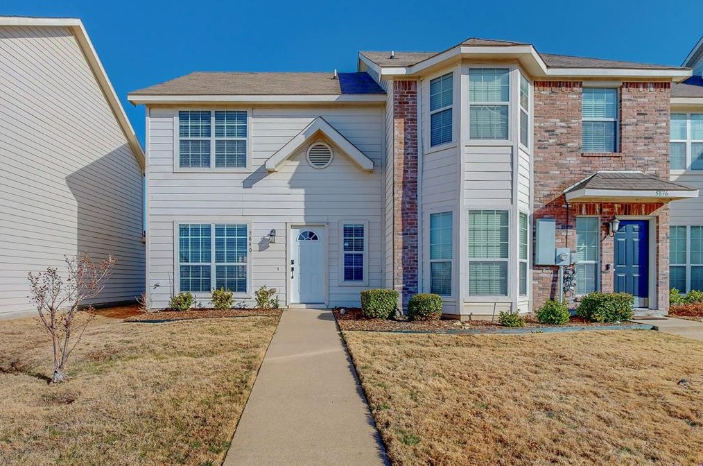 5840 Giddyup Ln, Fort Worth, TX 76179