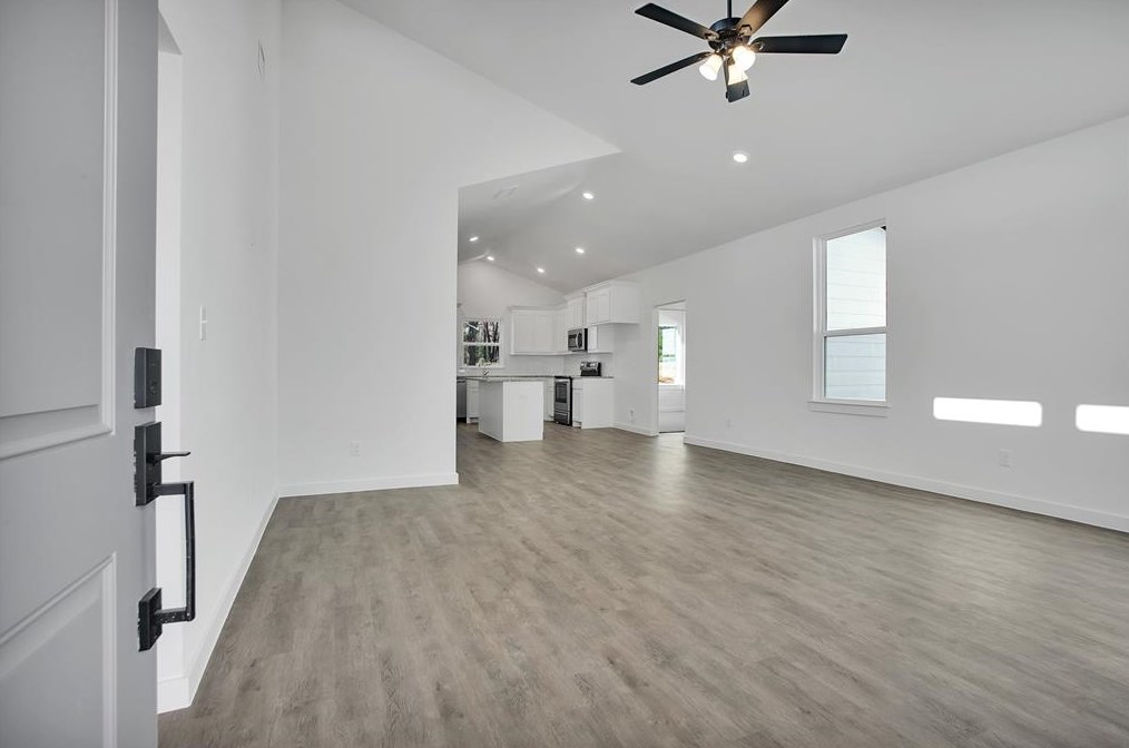 1471 Cathey Dr, Denison, TX 75020