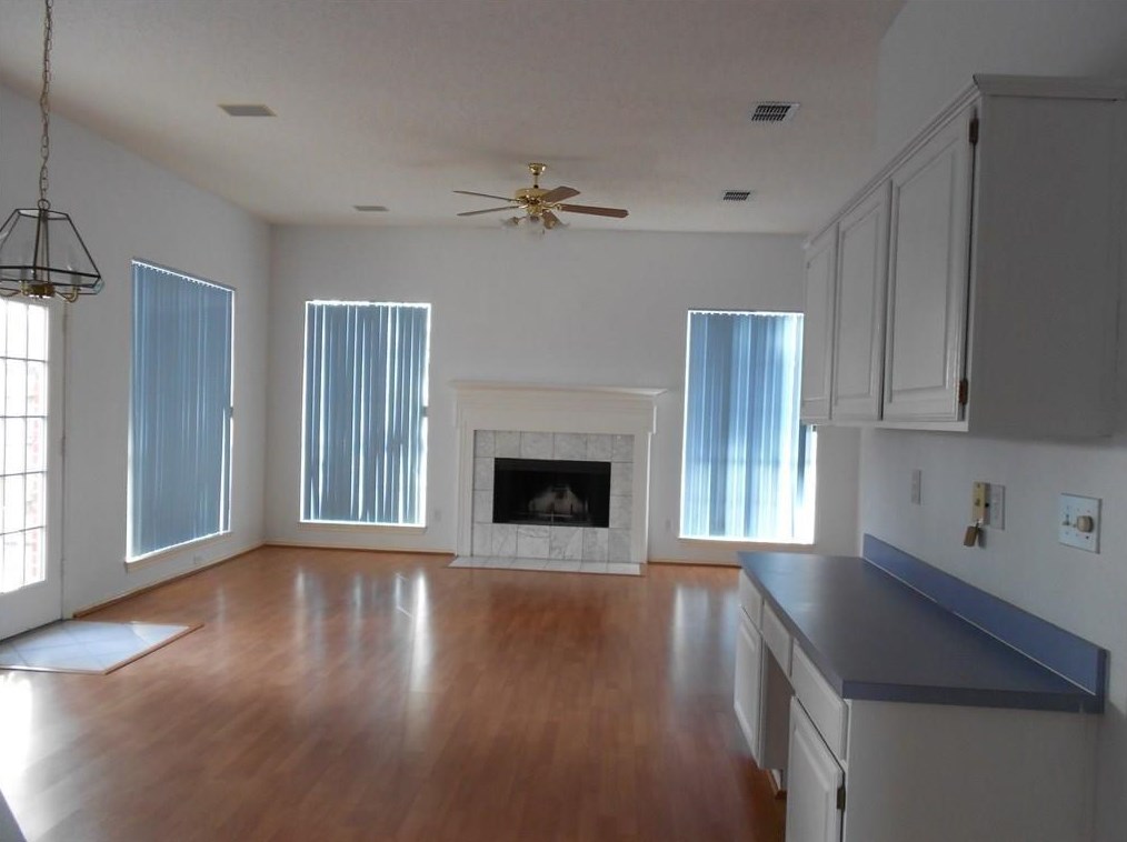 4009 Arrowcrest Ln, Garland, TX 75044