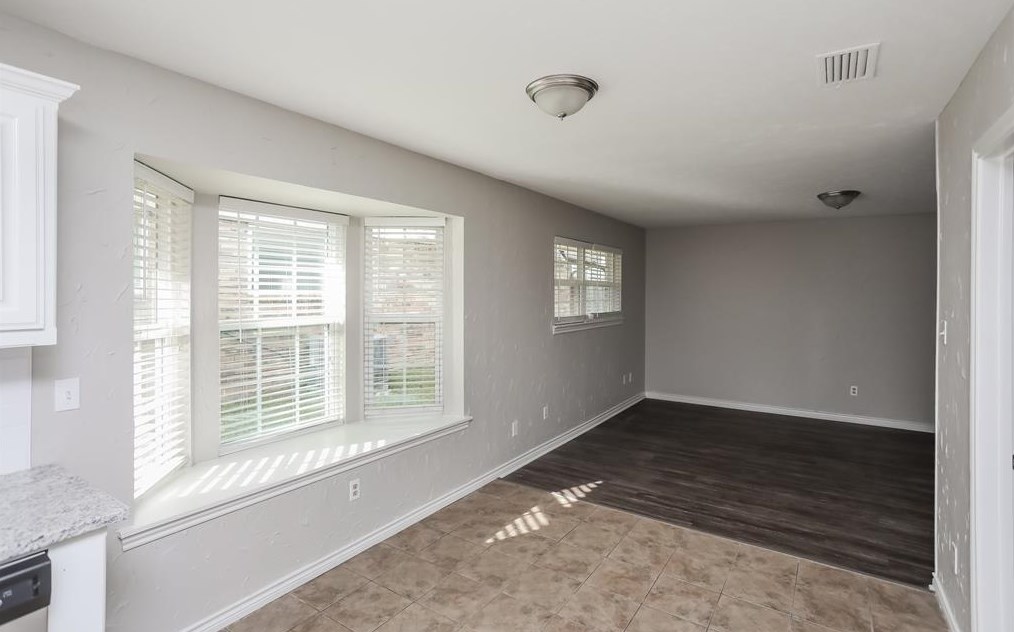 2311 Statler Dr, Carrollton, TX 75007