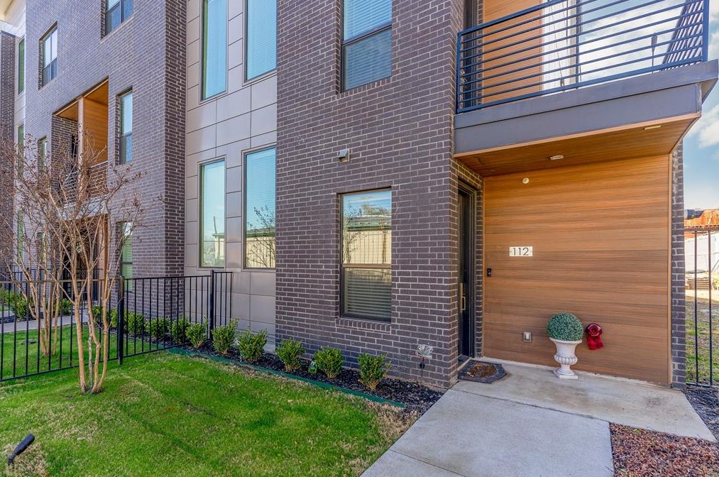 2000 Park Ave #112, Dallas, TX 75215