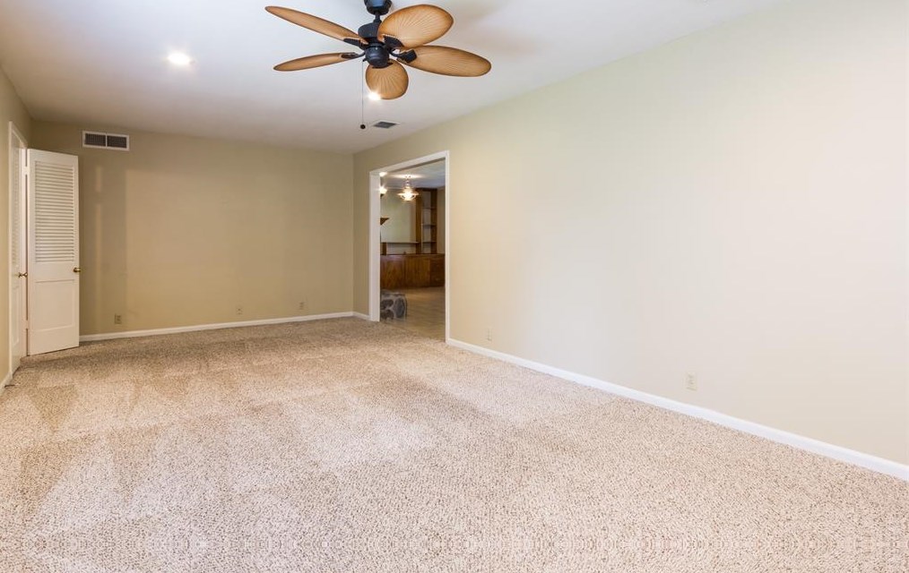 7232 Syracuse Dr, Dallas TX  75214-1737 exterior