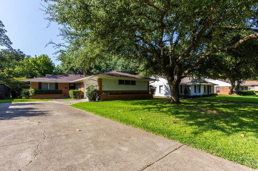 7232 Syracuse Dr, Dallas, TX 75214