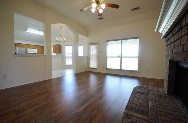 417 Windmill Dr, Lavon, TX 75166