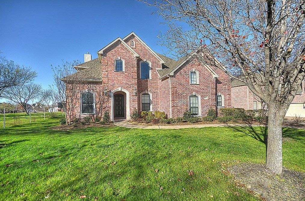 1433 Montgomery Ln, Grapevine, TX 76092