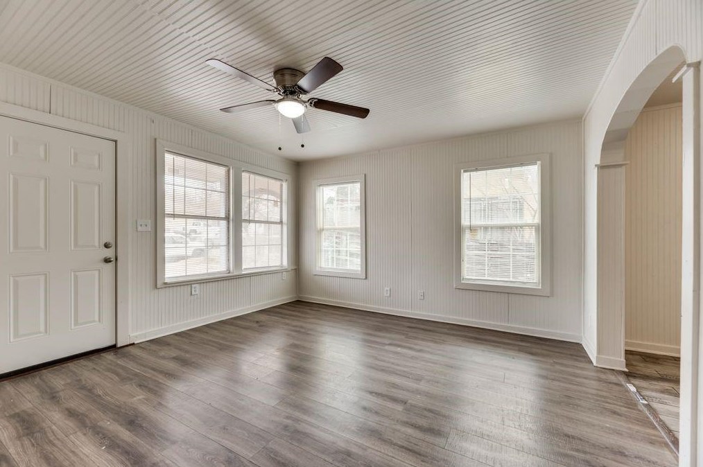 1915 Alaska Ave, Dallas, TX 75216