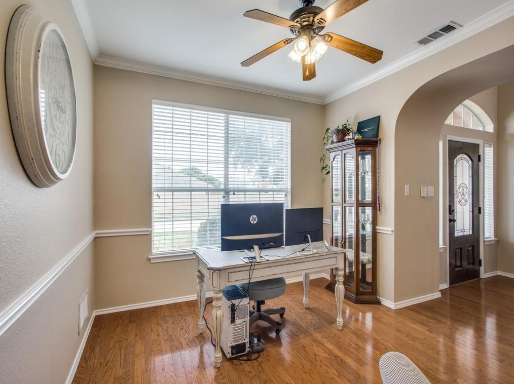 202 Pinewood Trl, Forney TX  75126-6867 exterior