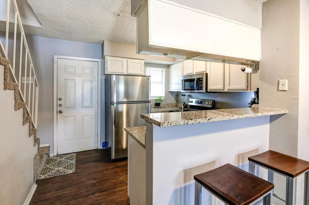 2244 Aspen Dr, Dallas, TX 75227
