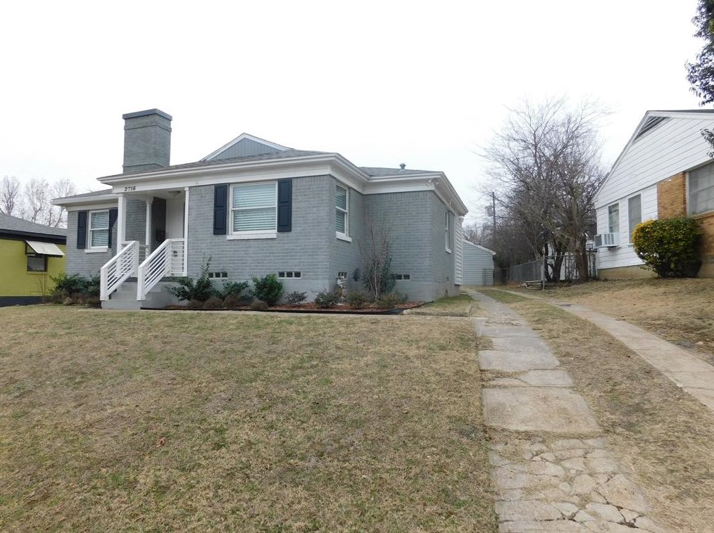 2716 Avon St, Dallas, TX 75211