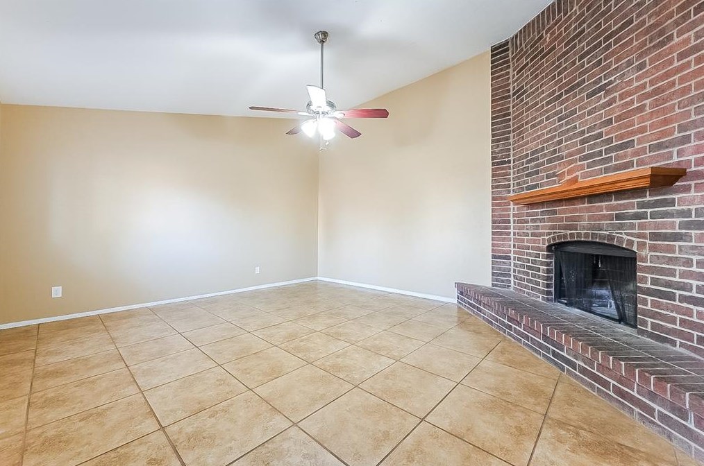 489 Justice St, Cedar Hill TX  75104-9041 exterior