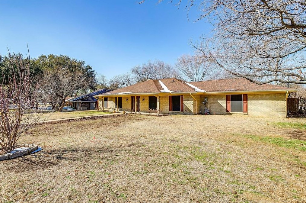 5621 Oakmont Ln, Fort Worth, TX 76112