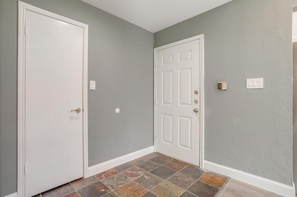 5100 Verde Valley Ln Apt 143, Dallas, TX 75254