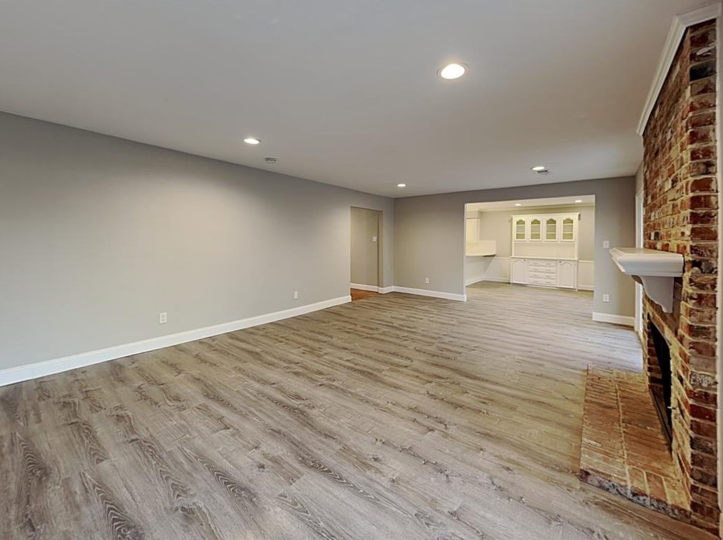 16407 Lauder Ln, Dallas TX  75248-2351 exterior