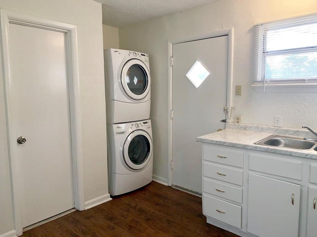 1701 Longview St, Mesquite TX  75149-2252 exterior