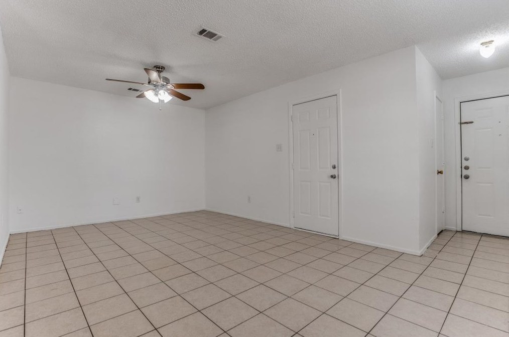 717 Prairie Creek Dr #719, Princeton, TX 75407