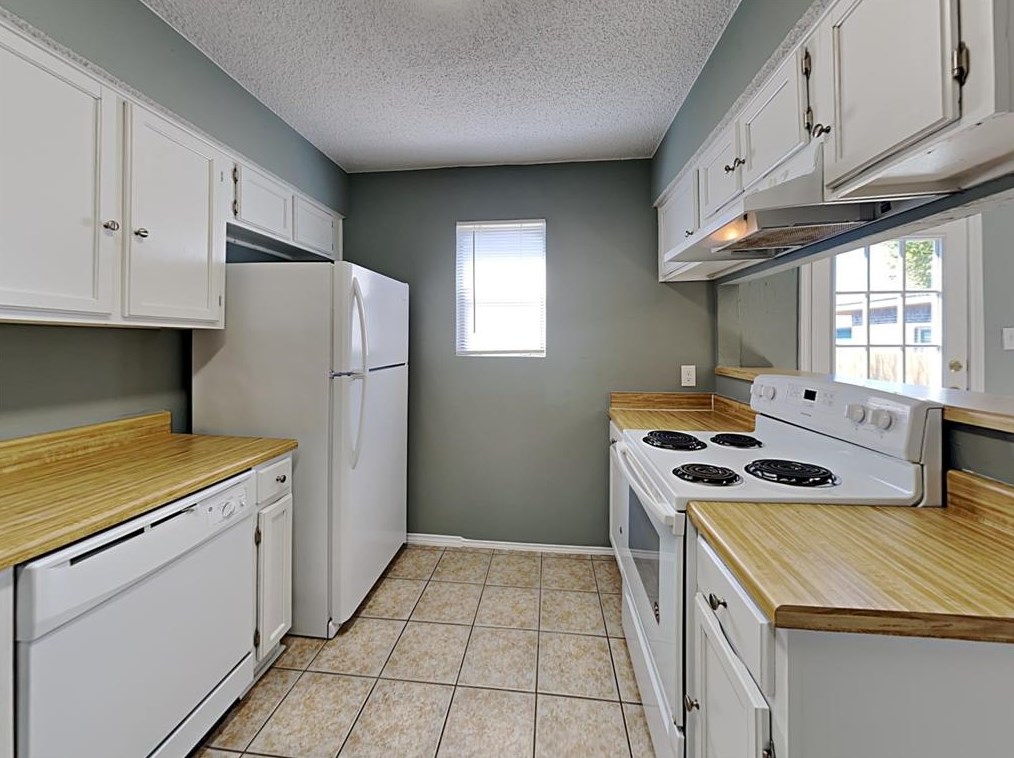 10145 Lone Eagle Dr, Fort Worth TX  76108-4109 exterior
