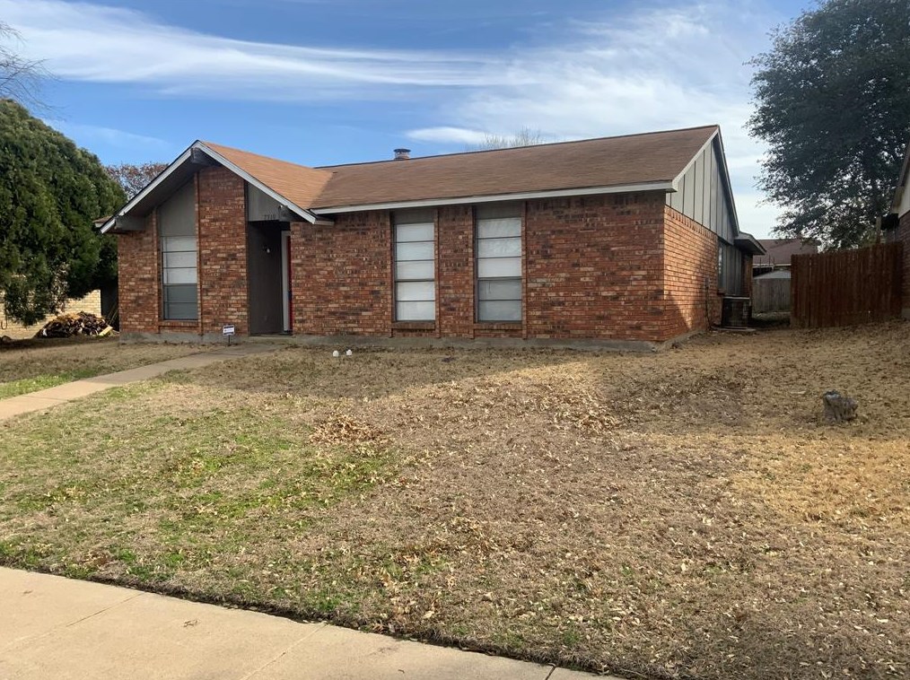 7318 Flameleaf Pl, Dallas, TX 75249
