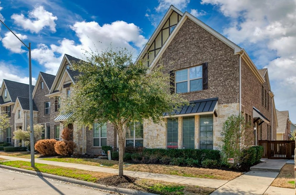 10537 Chaucer Hill Ln, Irving, TX 75063