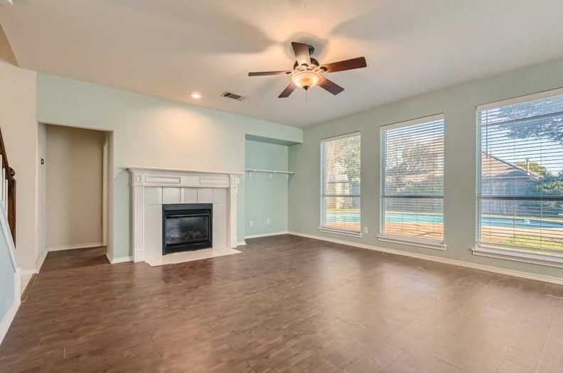 5816 Clear Creek Dr, Fort Worth, TX 76137