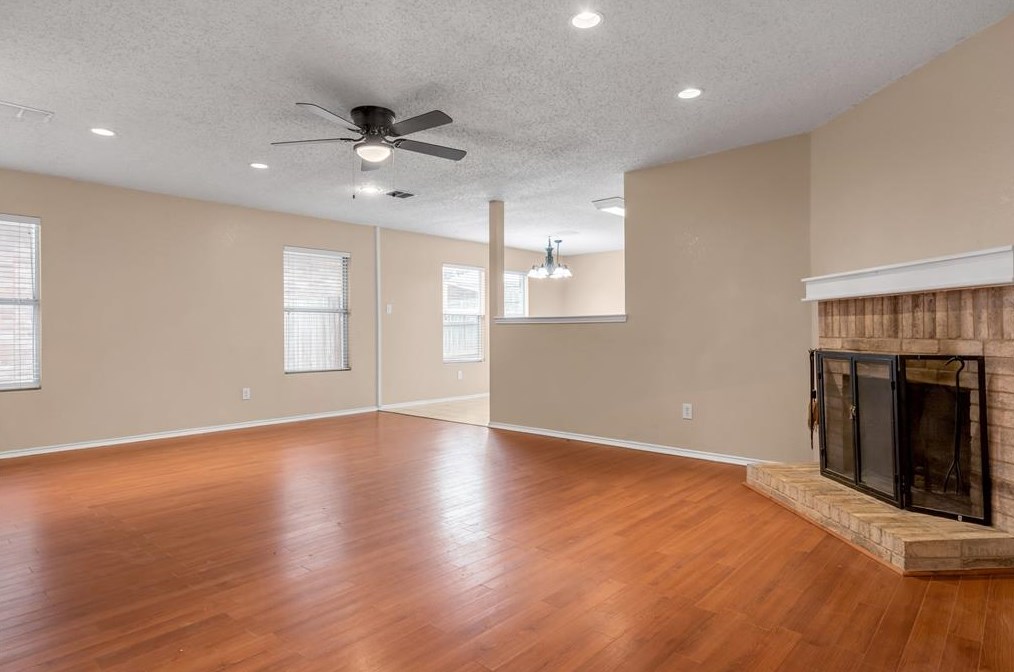 5336 New Castleton Ln, Fort Worth, TX 76135