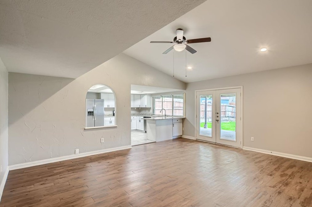 333 Clearfield Dr, Garland, TX 75043