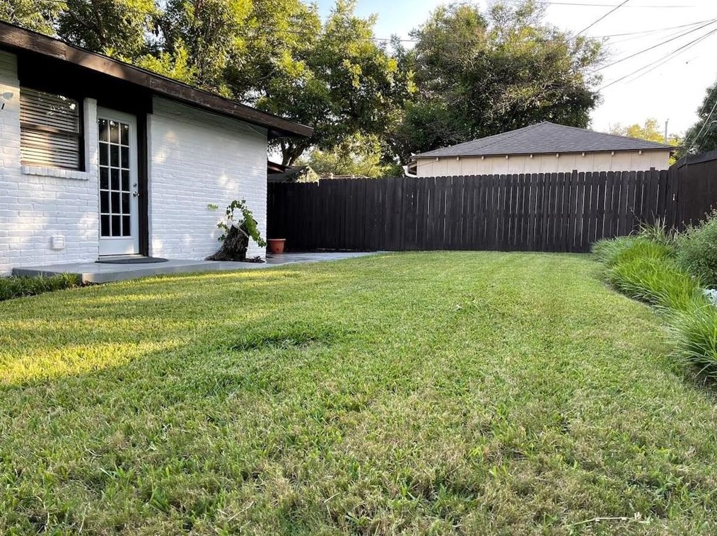 6627 Mockingbird Ln, Dallas TX 75209-5210 exterior