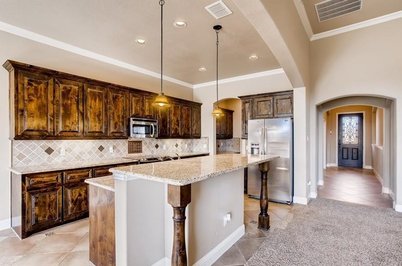 1154 Woods Rd, Forney, TX 75126
