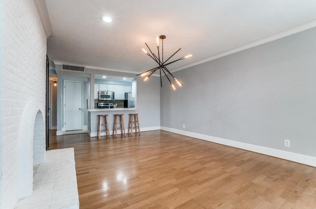 5934 Sandhurst Ln Apt 110, Dallas, TX 75206