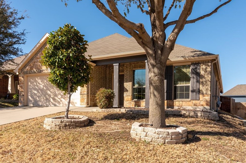 3309 Lone Brave Dr, Keller, TX 76244-9403