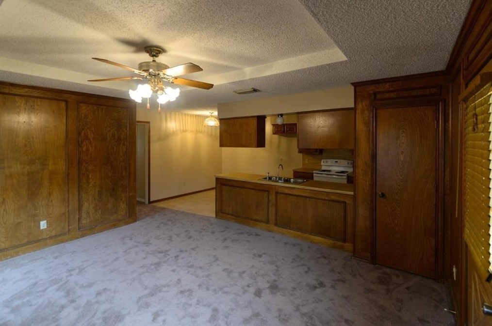 6506 Sayle St #b, Greenville, TX 75402